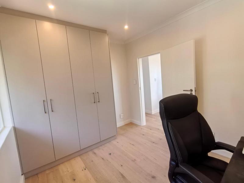 To Let 2 Bedroom Property for Rent in Camps Bay Western Cape